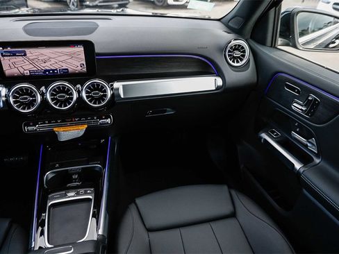 New 2025 Mercedes-Benz EQB 300 4MATIC image 15