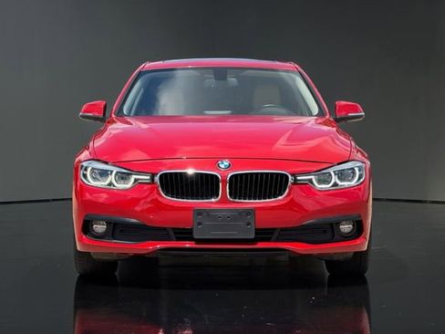 Used 2018 BMW 320i Sedan w/ Convenience Package RWD image 3