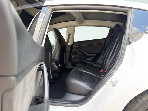 Used 2020 Tesla Model 3 Long Range AWD/4WD image 20