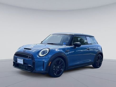Used 2024 MINI Cooper S FWD image 1
