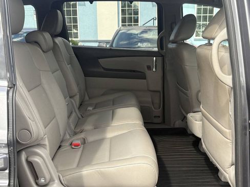 Used 2017 Honda Odyssey Touring image 18