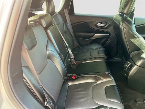 Used 2022 Jeep Cherokee Latitude Lux image 26