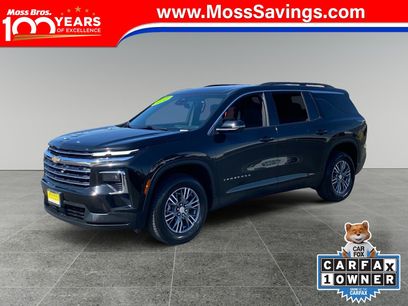 Used 2024 Chevrolet Traverse LT