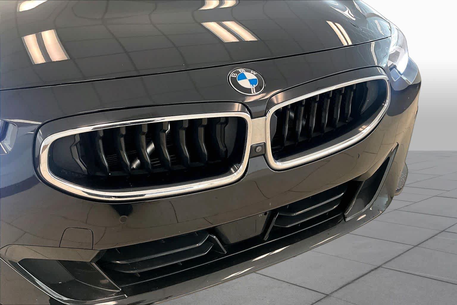 Used 2024 BMW 230i Coupe w/ Convenience Package RWD image 27