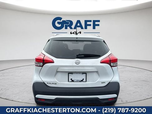 Used 2018 Nissan Kicks SR FWD image 6