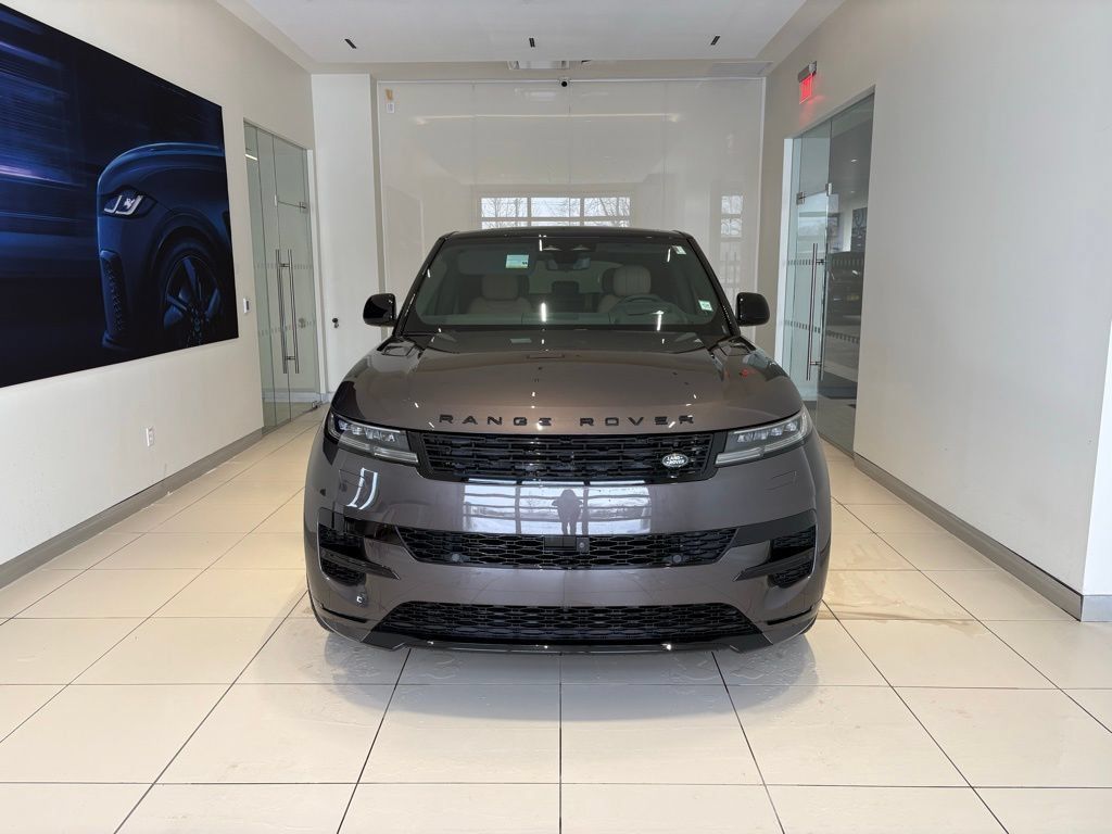 New 2025 Land Rover Range Rover Sport Dynamic SE AWD/4WD image 7