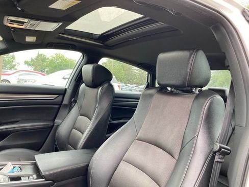 Used 2020 Honda Accord Sport image 13