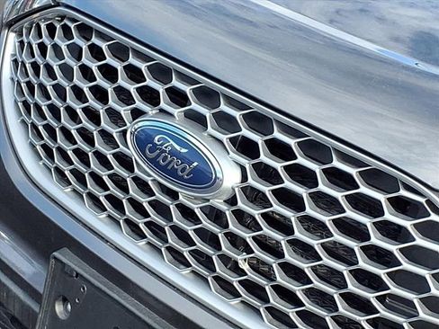 Used 2023 Ford Edge SEL image 27