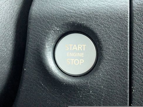 Used 2022 Nissan Frontier S image 23