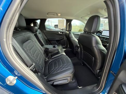 Used 2023 Ford Escape SE w/ PHEV Premium Package FWD image 10