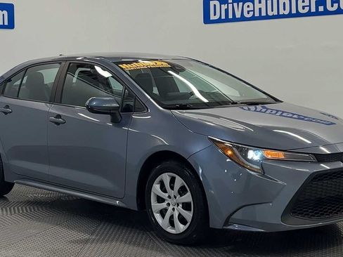 Used 2022 Toyota Corolla LE FWD image 2