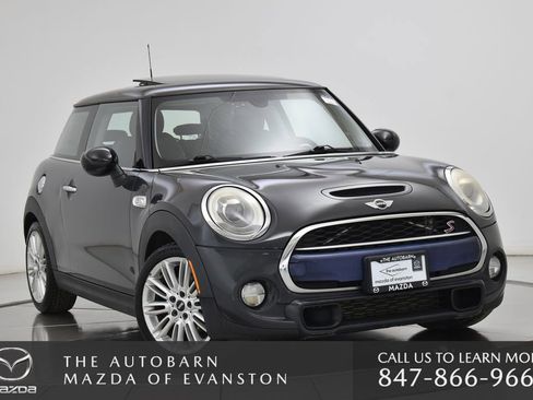 Used 2014 MINI Cooper S image 1