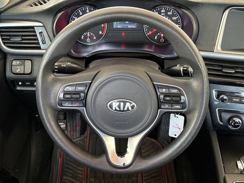 Used 2018 Kia Optima LX w/ 17" Alloy Wheels Package FWD image 17