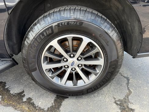 Used 2019 Ford Expedition Max XLT AWD/4WD image 54