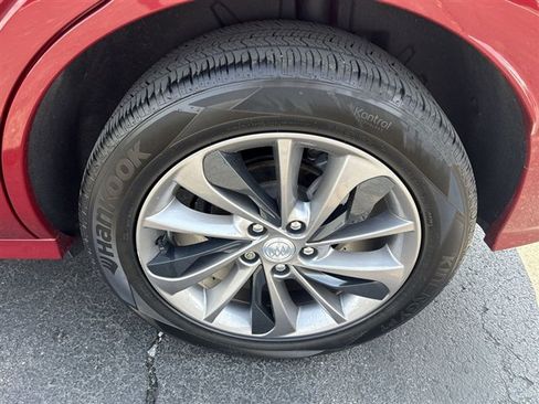 Used 2021 Buick Encore GX Select w/ Sport Touring Package FWD image 31