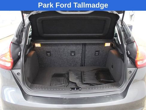 Used 2015 Ford Focus SE w/ Equipment Group 201A image 5