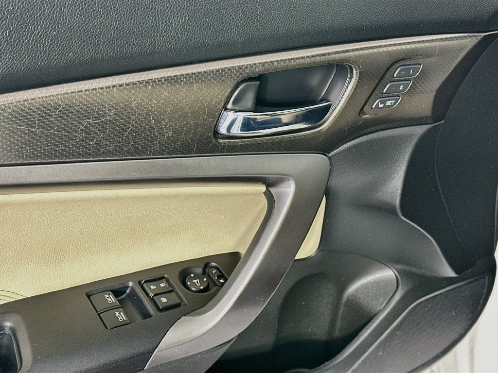 Used 2016 Honda Accord EX-L image 24