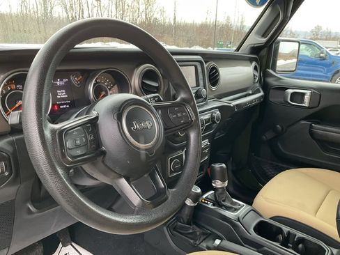 Used 2020 Jeep Wrangler Sport image 16