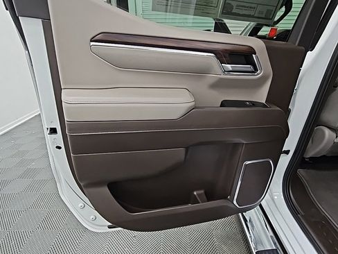 Used 2023 GMC Sierra 1500 SLT w/ SLT Premium Package image 36