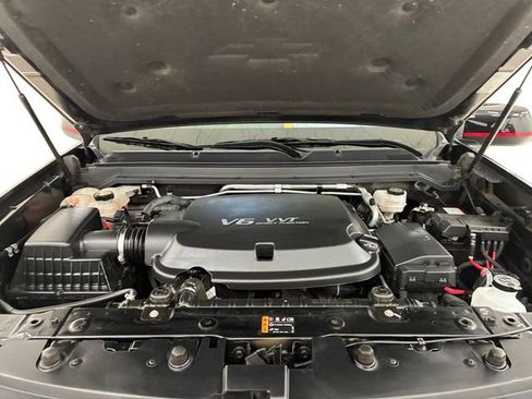 Used 2022 Chevrolet Colorado LT w/ Redline Special Edition image 11