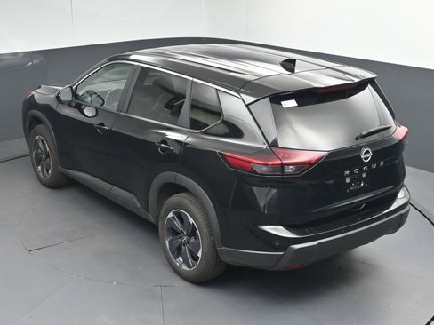 Certified 2025 Nissan Rogue SV FWD image 35