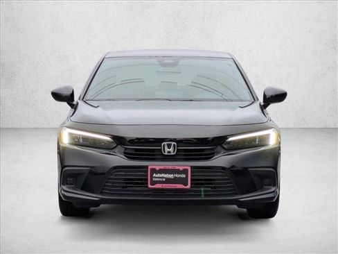 Used 2023 Honda Civic Sport image 2