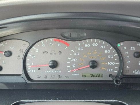 Used 2002 Toyota Sequoia Limited image 30