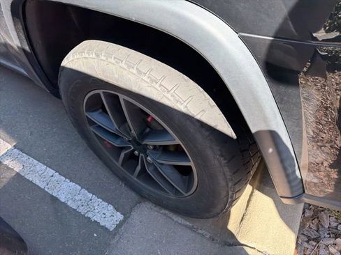 Used 2017 Jeep Grand Cherokee Trailhawk image 13