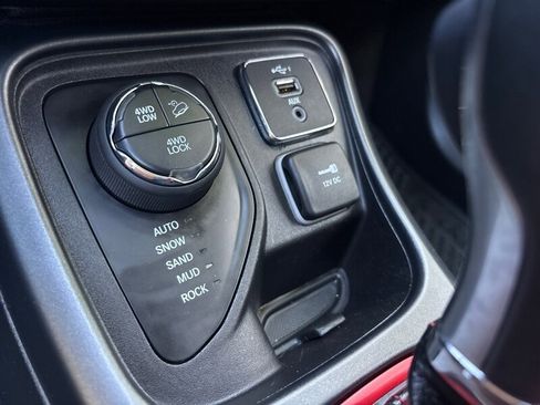 Used 2021 Jeep Compass Trailhawk image 26