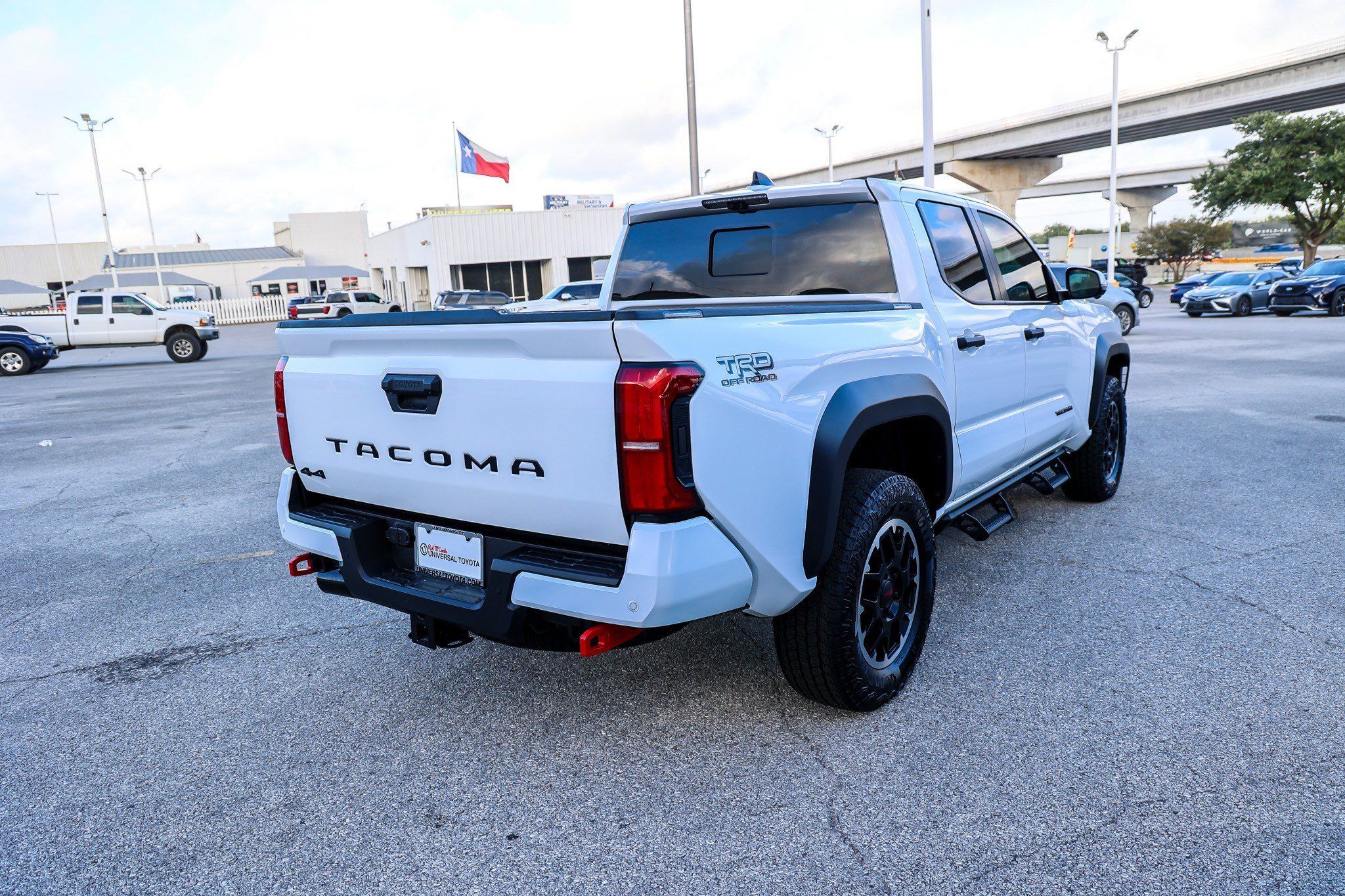 Certified 2026 Toyota Tacoma TRD Off-Road w/ TRD Off Road Premium Package AWD/4WD image 7