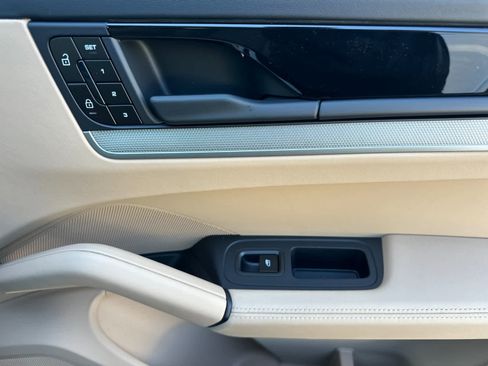 New 2026 Porsche Cayenne E-Hybrid AWD/4WD image 19
