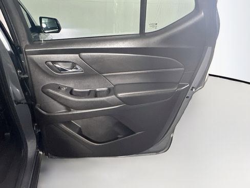 Used 2019 Chevrolet Traverse LS FWD image 29