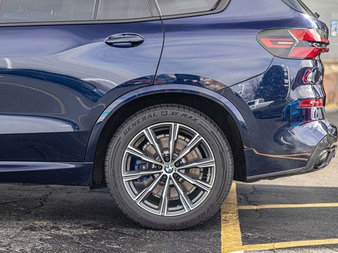 Used 2024 BMW X5 M60i w/ Climate Comfort Package image 8