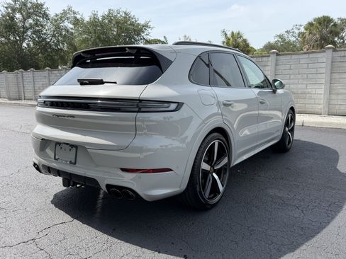New 2026 Porsche Cayenne GTS AWD/4WD image 6