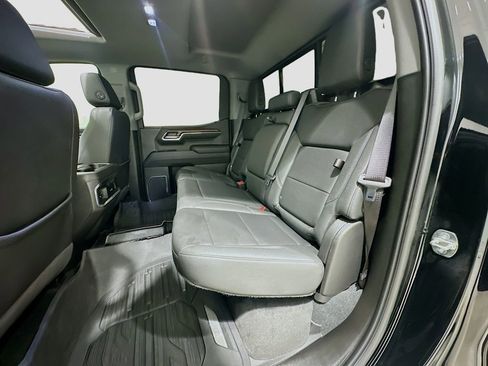 Used 2023 GMC Sierra 1500 SLT AWD/4WD image 26