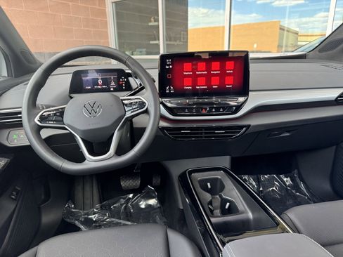 Used 2024 Volkswagen ID.4 S image 16