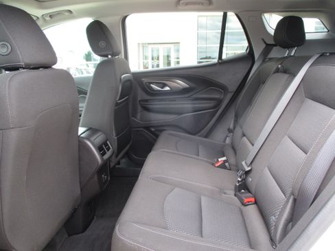 Used 2024 GMC Terrain SLE w/ Driver Convenience Package AWD/4WD image 38