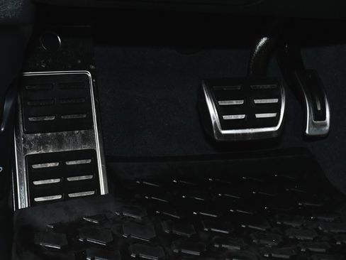 Used 2024 Audi SQ8 Prestige w/ Prestige Package image 29