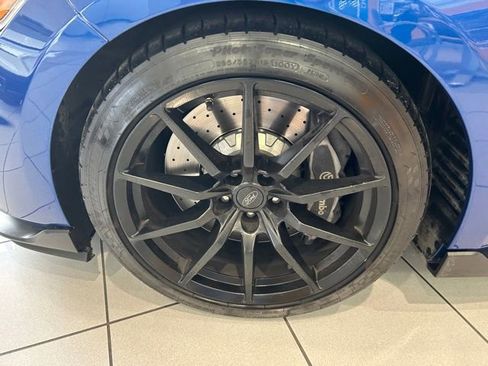 Used 2017 Ford Mustang Shelby GT350 image 14