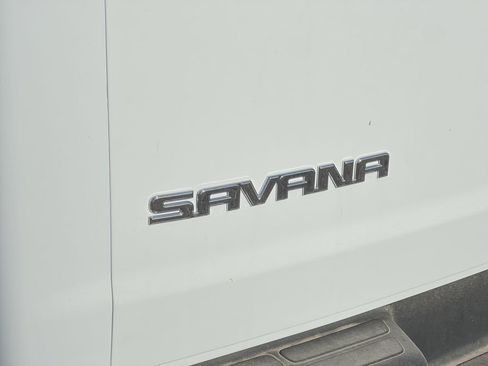 New 2025 GMC Savana 2500 Extended w/ Driver Convenience Package image 31