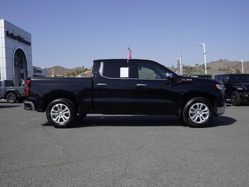 Used 2023 Chevrolet Silverado 1500 LTZ AWD/4WD image 3