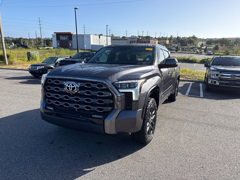 Used 2022 Toyota Tundra Platinum w/ Advanced Package AWD/4WD image 5