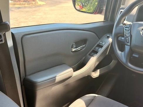 Used 2022 Nissan Frontier SV AWD/4WD image 21