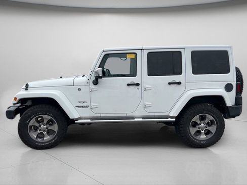 Used 2016 Jeep Wrangler Unlimited Sahara w/ Mopar Chrome Edition Group image 6