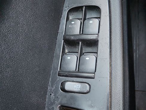 Used 2008 Saturn Aura XR image 8