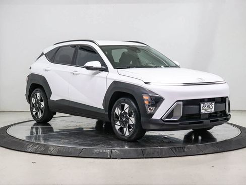 Used 2024 Hyundai Kona SEL FWD image 5