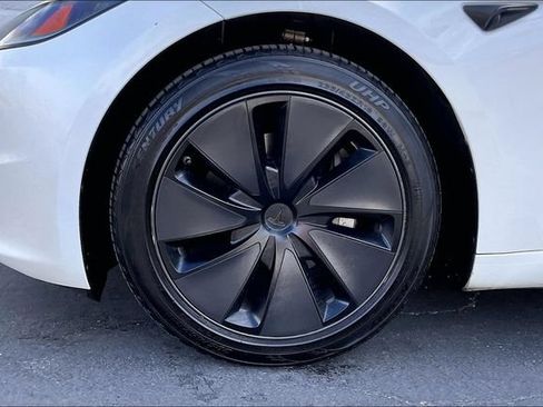 Used 2024 Tesla Model 3 Standard Range RWD image 7