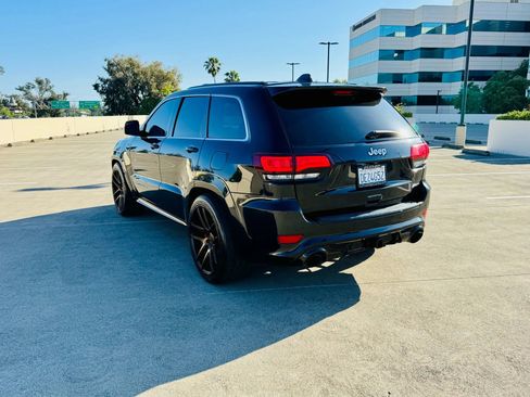 Used 2014 Jeep Grand Cherokee SRT8 w/ Luxury Group II image 18