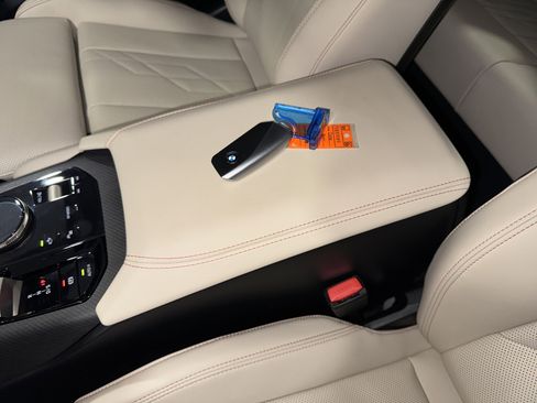 Certified 2025 BMW X3 xDrive30i w/ Premium Package image 29