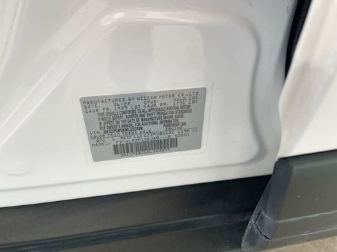 Used 2022 Nissan Kicks S FWD image 26